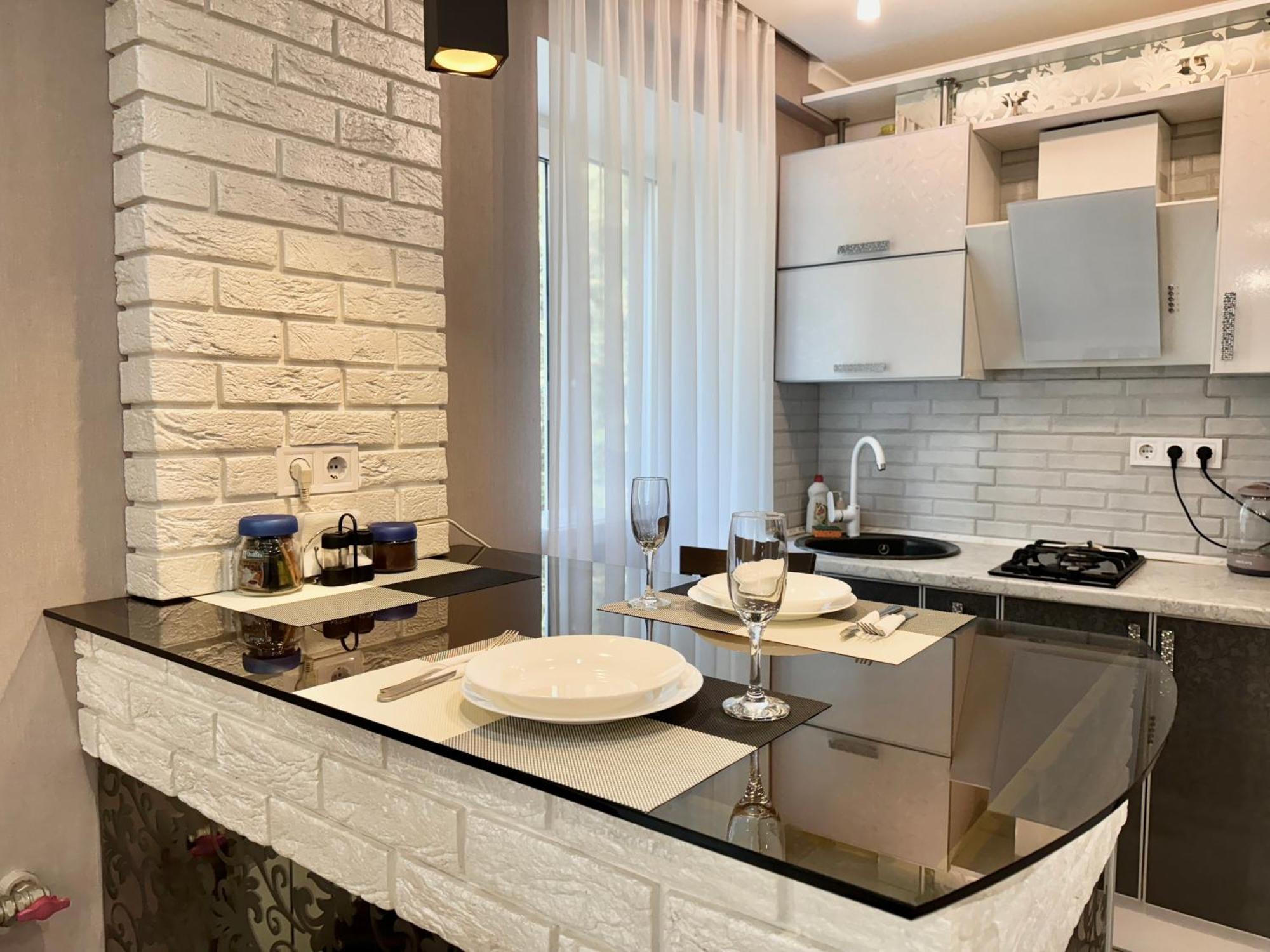 Apartpoltava Розкішна Студія З Кутовою Ванною, 1-Й Будинок Біля Корпусного Парку, Панорамний Балкон المظهر الخارجي الصورة